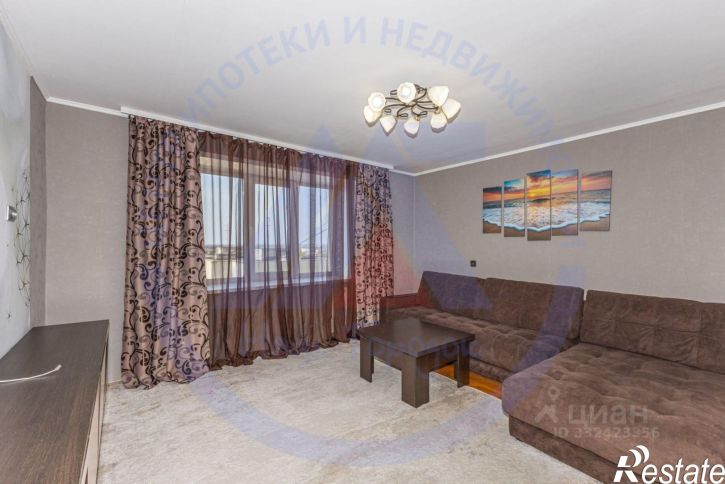 4-комн квартира ул Радионова, 62,  д. 62