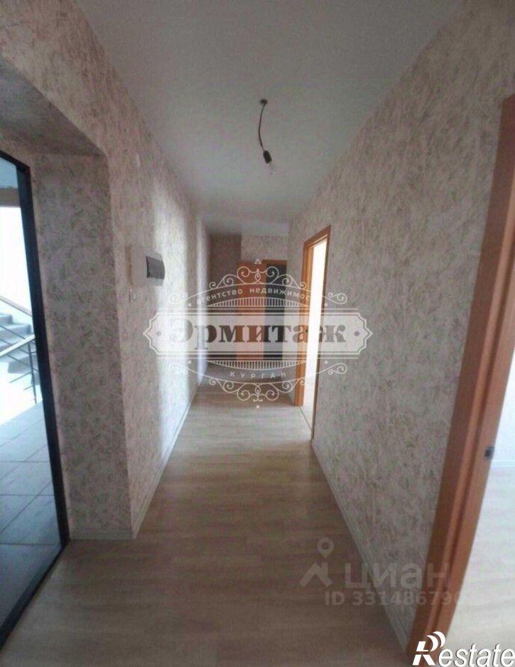3-комн квартира улица Броневик, 2А