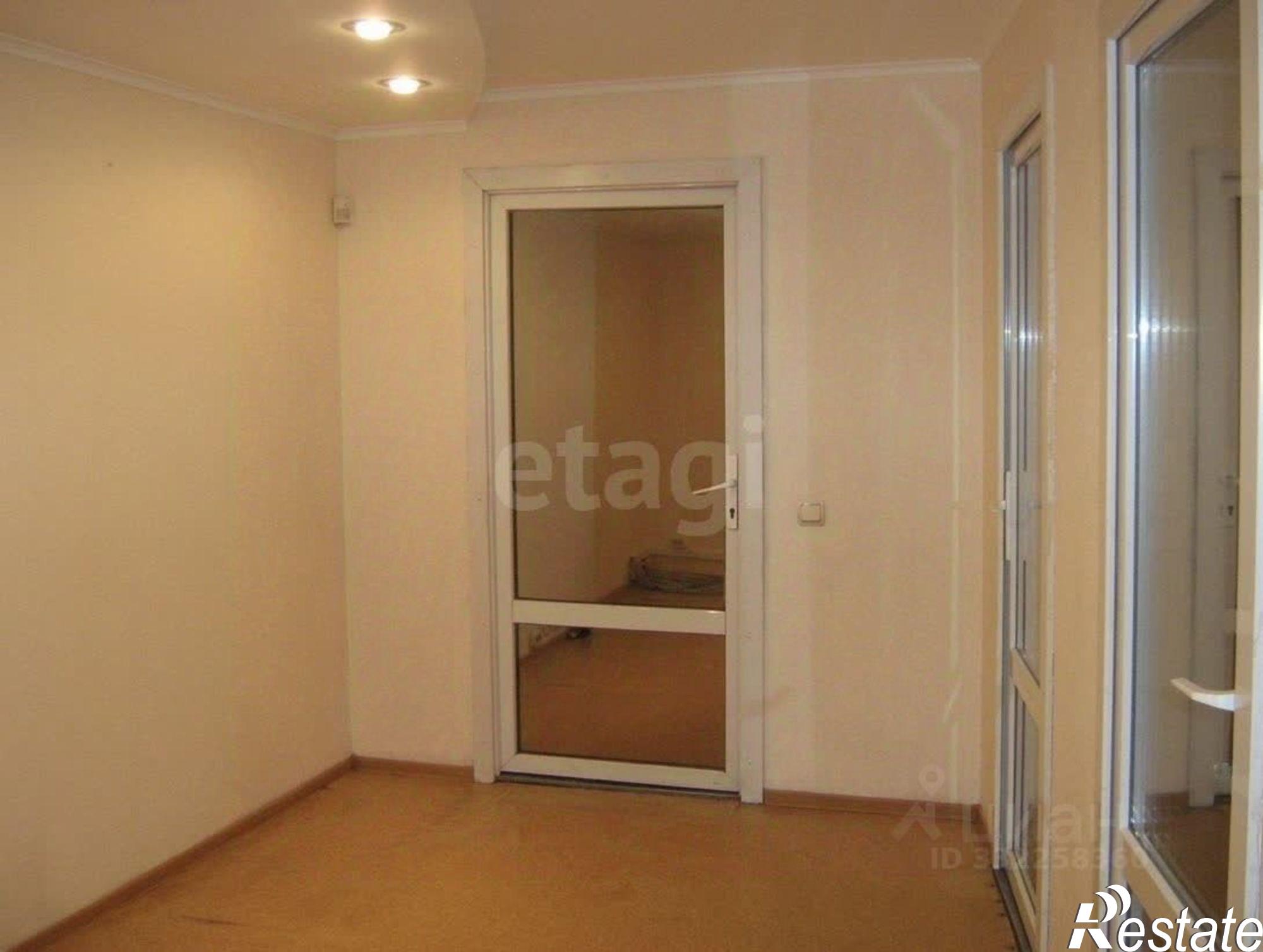 Купить офис, помещение под офис за 9 452 190 рублей на ул Урицкого, 4