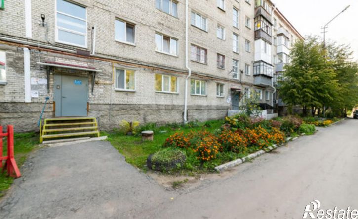 1-комн квартира ул Сухэ-Батора, 10,  д. 10