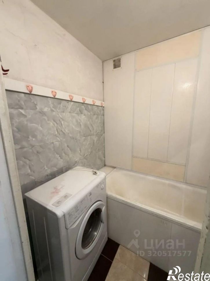 2-комн квартира Солнечный б-р, 14,  д. 14