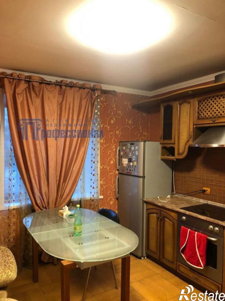 3-комн квартира Красина улица, 43