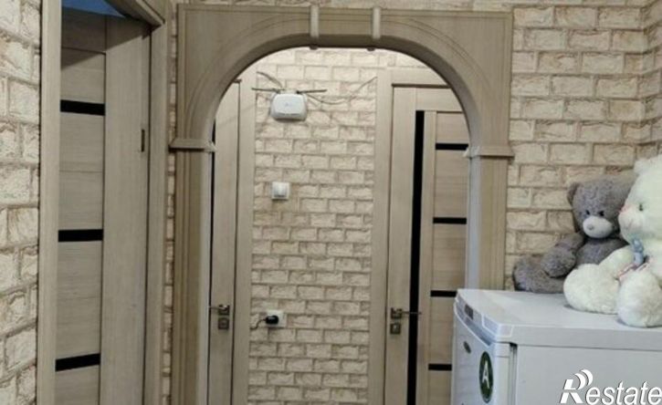 2-комн квартира жилой район Заозёрный, 4-й микрорайон, 7