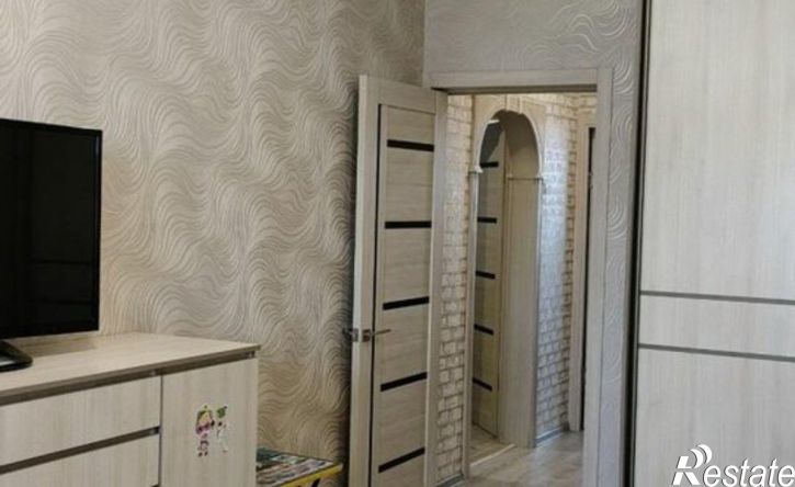 2-комн квартира жилой район Заозёрный, 4-й микрорайон, 7