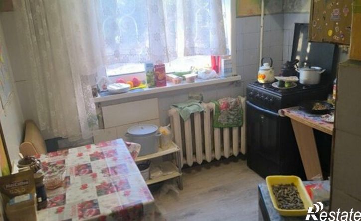 3-комн квартира пр-кт Конституции, 57,  д. 57