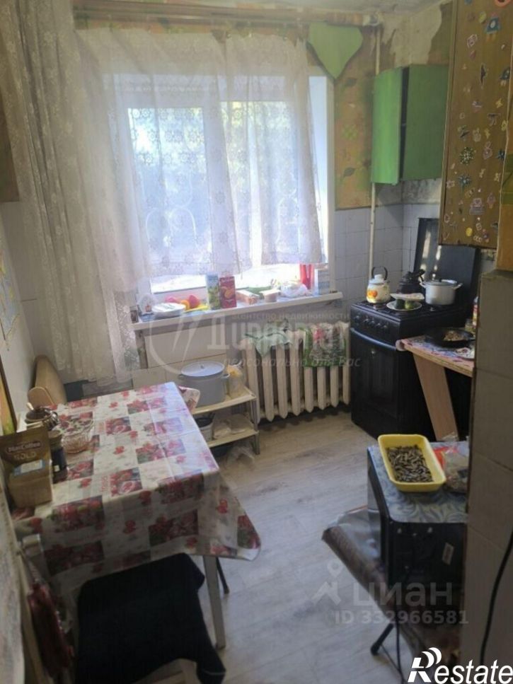 3-комн квартира пр-кт Конституции, 57,  д. 57