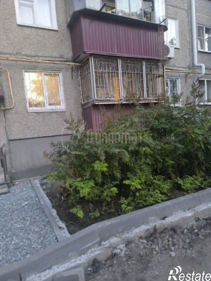 3-комн квартира пр-кт Конституции, 57,  д. 57