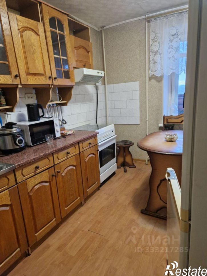 2-комн квартира ул Бурова-Петрова, 1,  д. 1