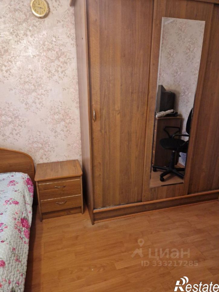 2-комн квартира ул Бурова-Петрова, 1,  д. 1
