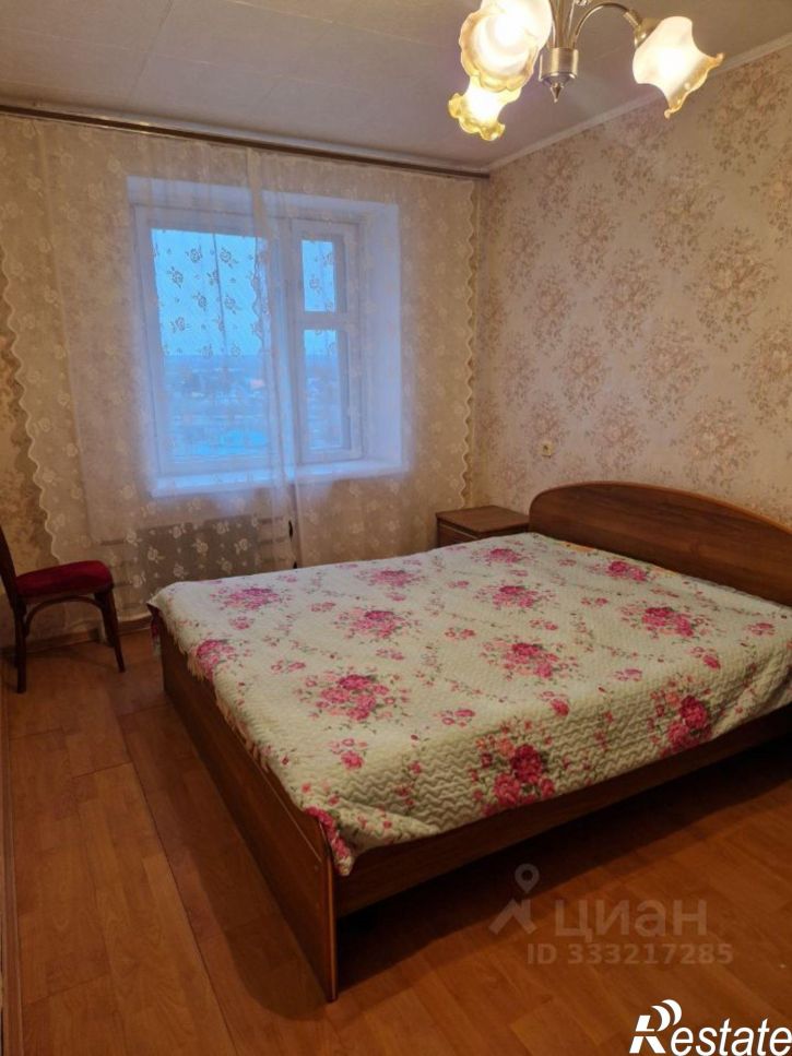 2-комн квартира ул Бурова-Петрова, 1,  д. 1
