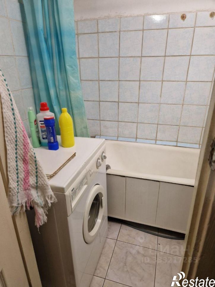 2-комн квартира ул Бурова-Петрова, 1,  д. 1
