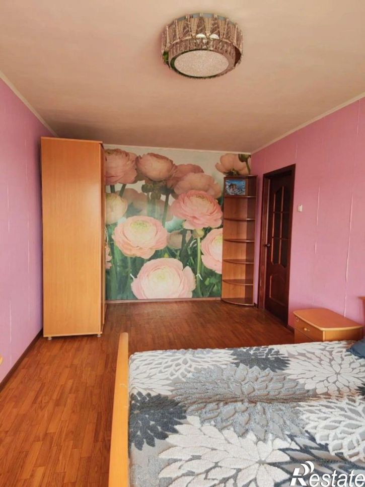 2-комн квартира Курган г, 5-й мкр., 3