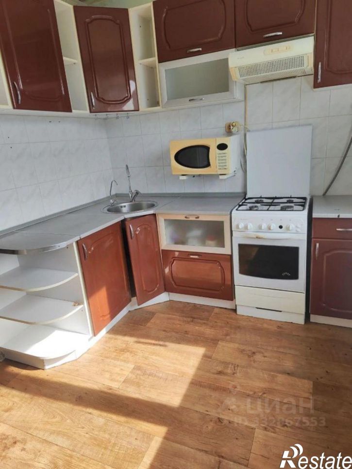2-комн квартира Курган г, 5-й мкр., 3