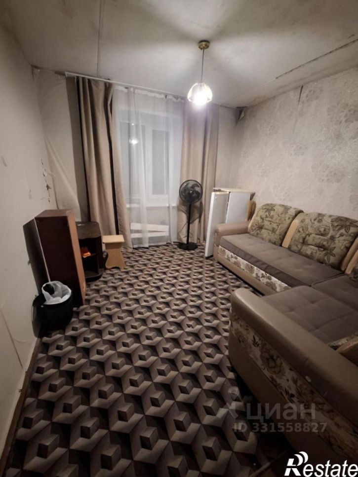 Комната ул Радионова, 20,  д. 20