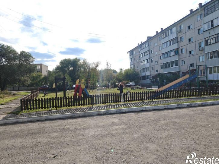 3-комн квартира ул Радионова, 12,  д. 12