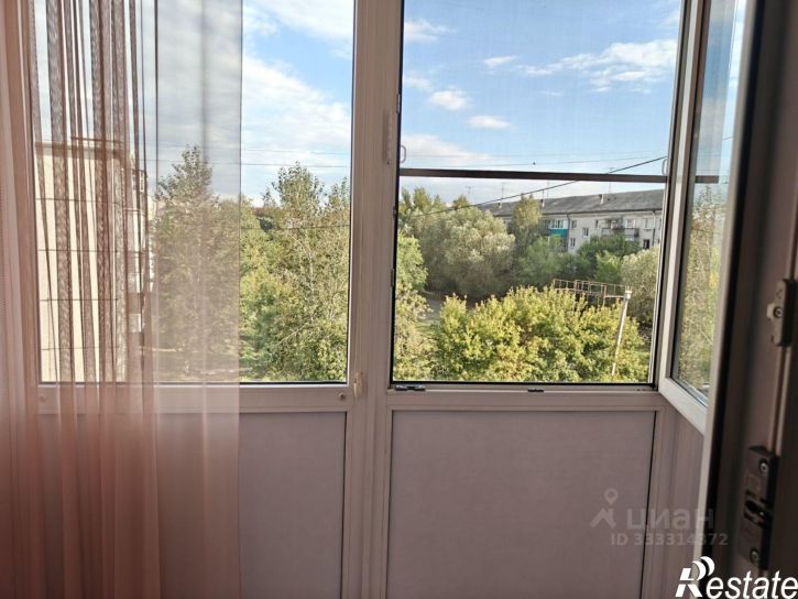 3-комн квартира ул Радионова, 12,  д. 12