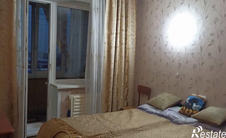 3-комн квартира жилой район Заозёрный, 6-й микрорайон, 7