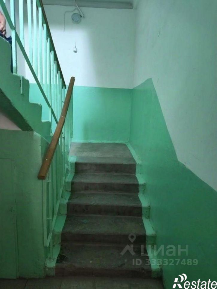 2-комн квартира пр-кт Конституции, 42,  д. 42