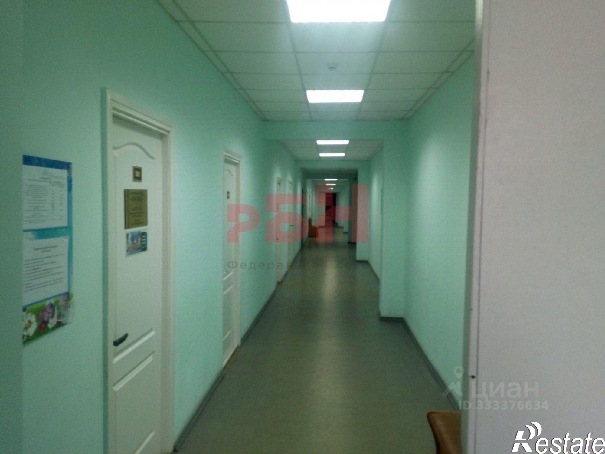Купить офис, помещение под офис за 180 001 000 рублей на ул Володарского, 65
