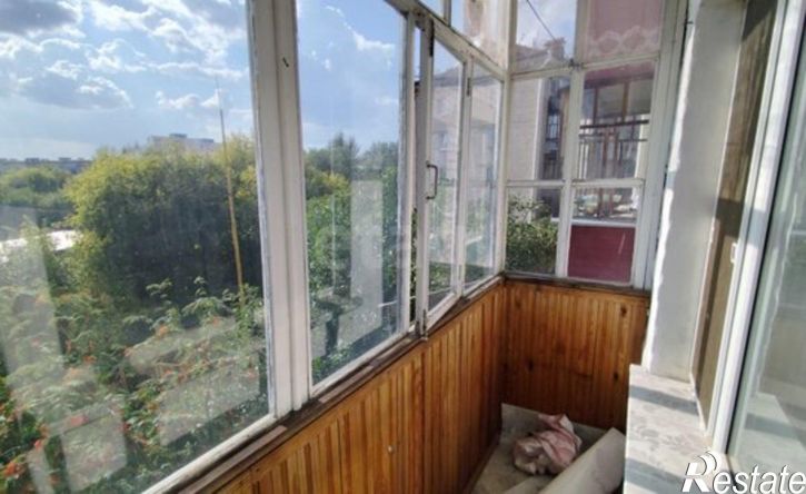 3-комн квартира жилой район Заозёрный, 3-й микрорайон, 8