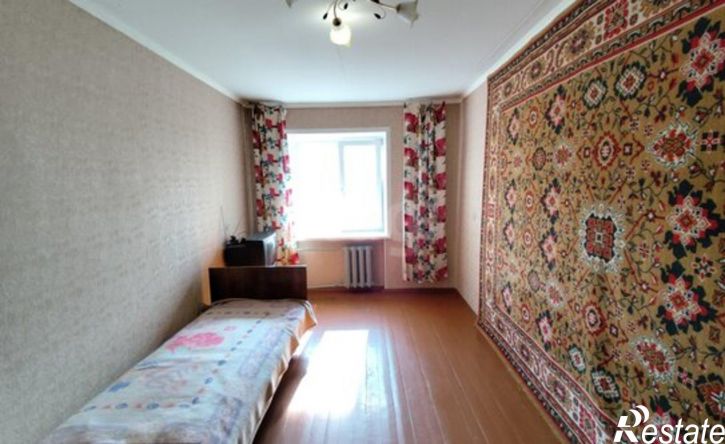 3-комн квартира жилой район Заозёрный, 3-й микрорайон, 8
