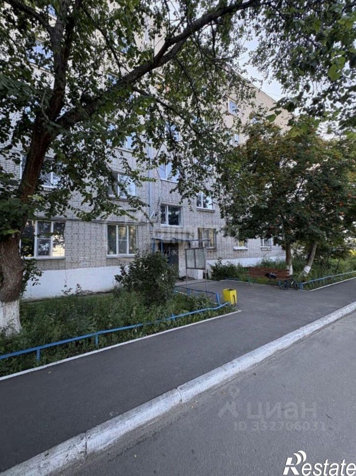 Комната ул Алексеева, 1,  д. 1