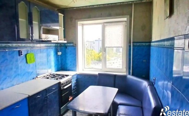 3-комн квартира жилой район Заозёрный, 3-й микрорайон, 16
