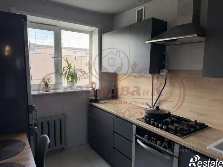 3-комн квартира ул Криволапова, 15,  д. 15