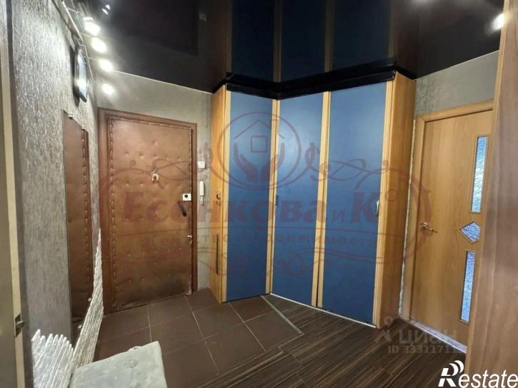 3-комн квартира ул Криволапова, 15,  д. 15