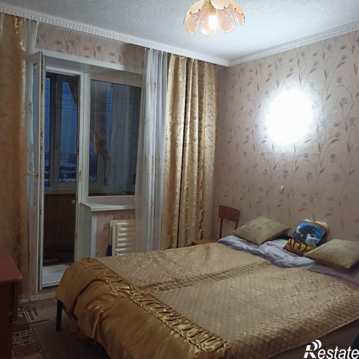 3-комн квартира 6 микрорайон, 7