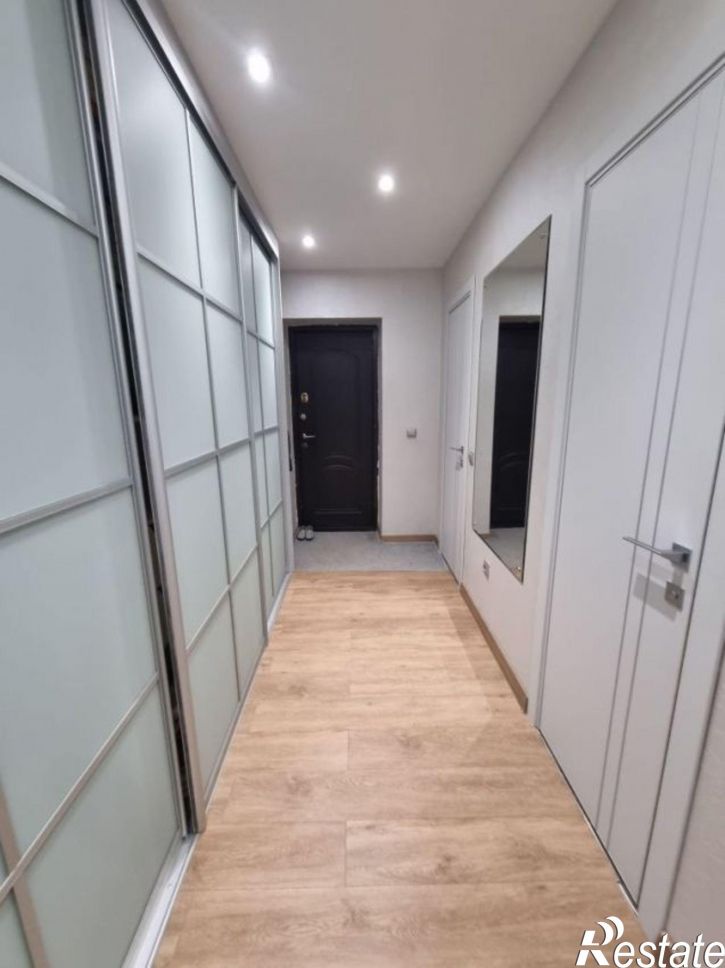 2-комн квартира 6 микрорайон, 28