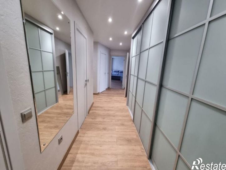 2-комн квартира 6 микрорайон, 28
