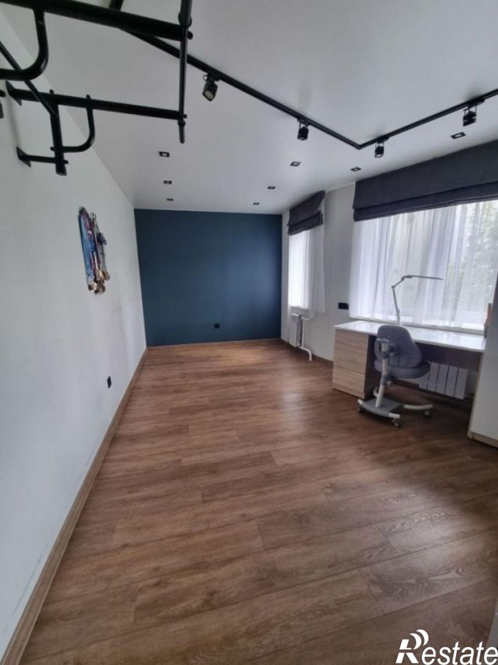 2-комн квартира 6 микрорайон, 28