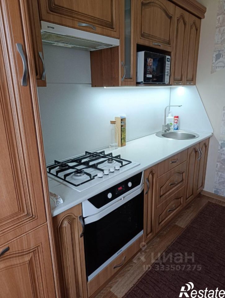 3-комн квартира ул Бурова-Петрова, 60,  д. 60