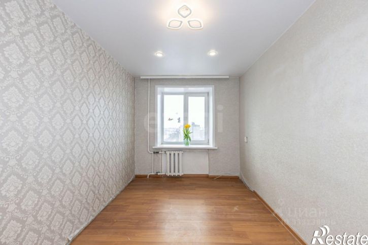 3-комн квартира пр-кт Конституции, 48,  д. 48