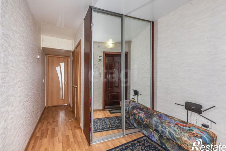 3-комн квартира пр-кт Конституции, 48,  д. 48