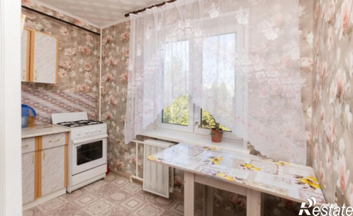 2-комн квартира жилой район Заозёрный, 1-й микрорайон, 30