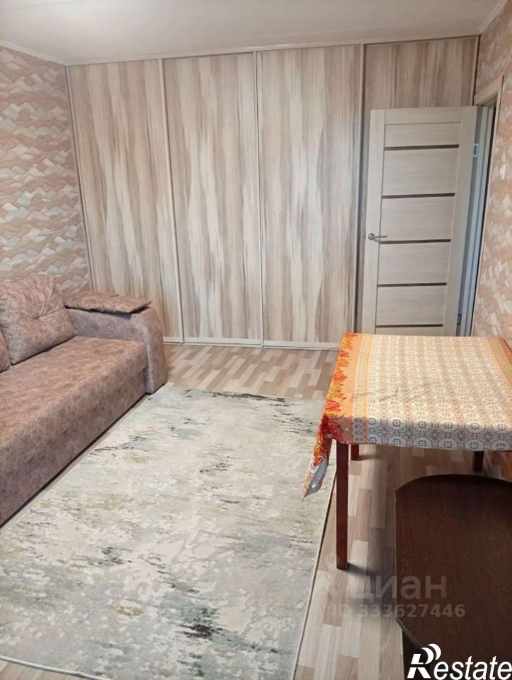 2-комн квартира проспект Конституции, 62,  д. 62