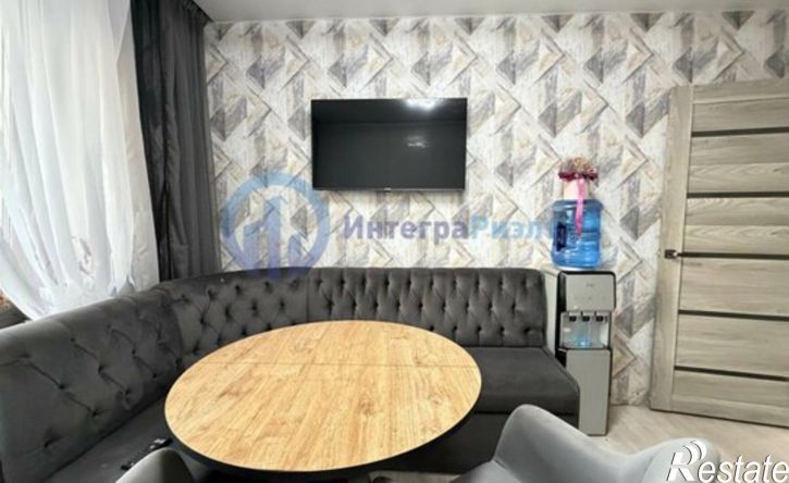 2-комн квартира жилой район Заозёрный, 6-й микрорайон, 20