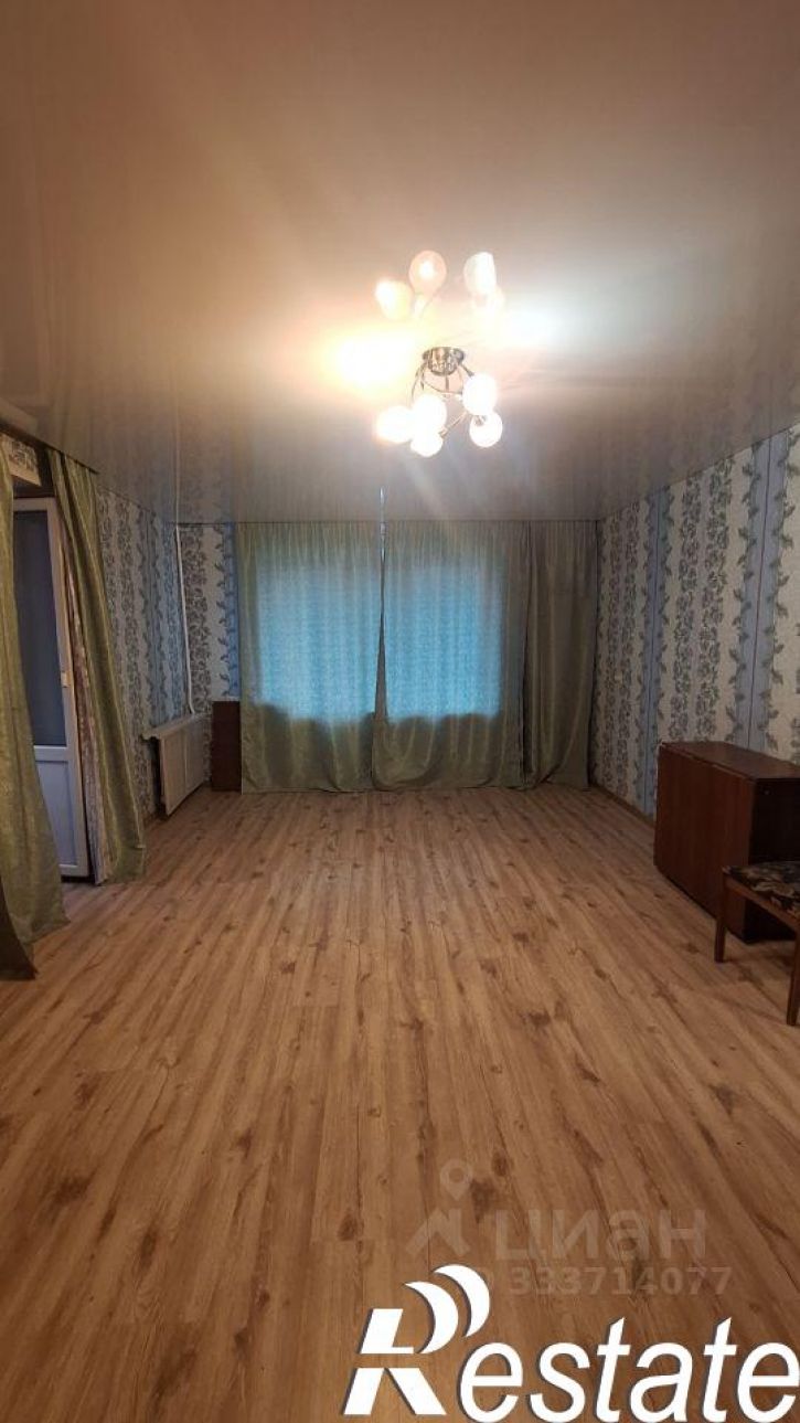 3-комн квартира проспект Конституции, 58А,  д. 58А