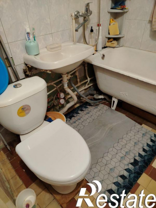 Продажа комнаты Конституции проспект, 34