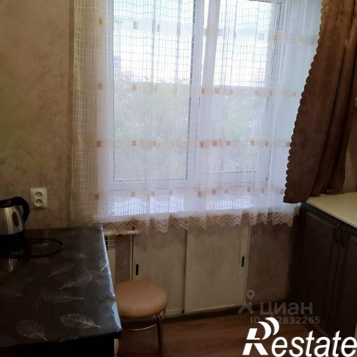 1-комн квартира улица Бурова-Петрова, 9,  д. 9