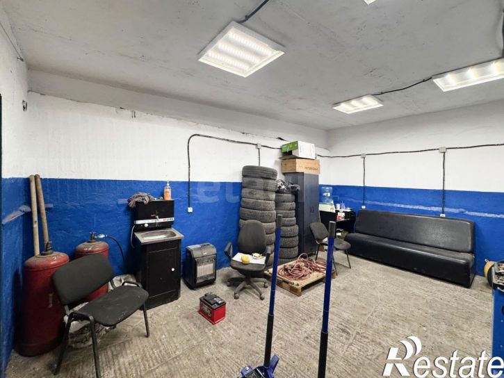 Гараж/парковка улица Бурова-Петрова, 96Г,  д. 96Г