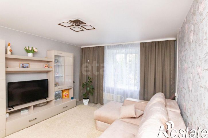 2-комн квартира улица Дзержинского, 37,  д. 37