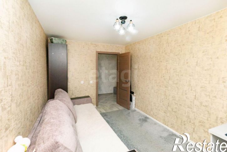 2-комн квартира улица Дзержинского, 37,  д. 37