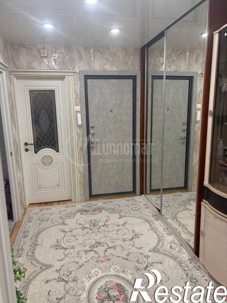 3-комн квартира Курган г., Заозерный, 2-й мкр., д.8