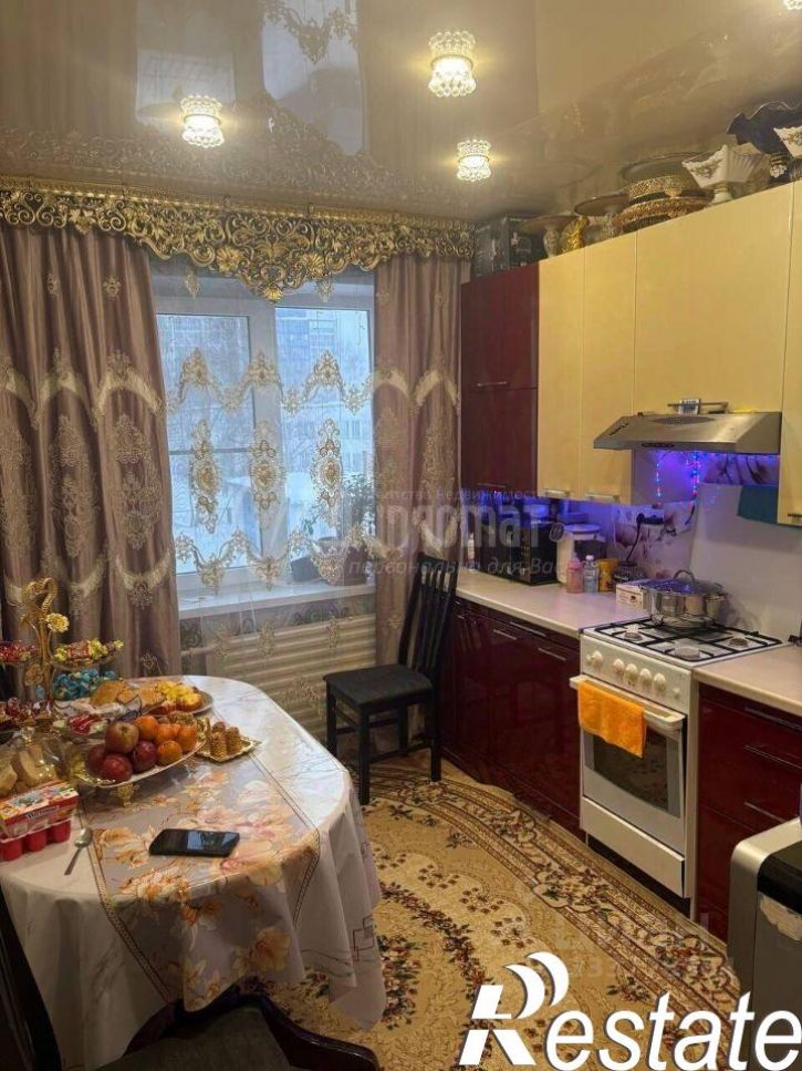 3-комн квартира Курган г., Заозерный, 2-й мкр., д.8