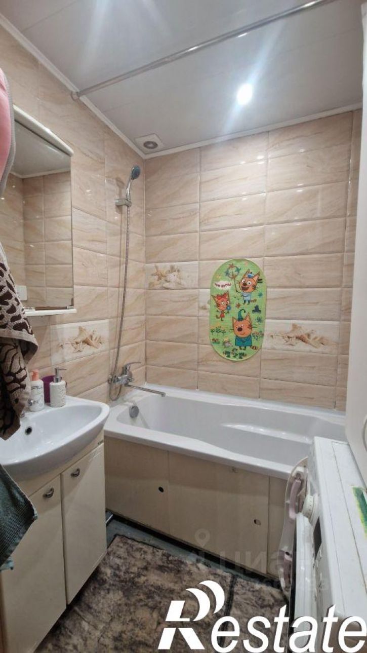 2-комн квартира улица Зайцева, 8,  д. 8