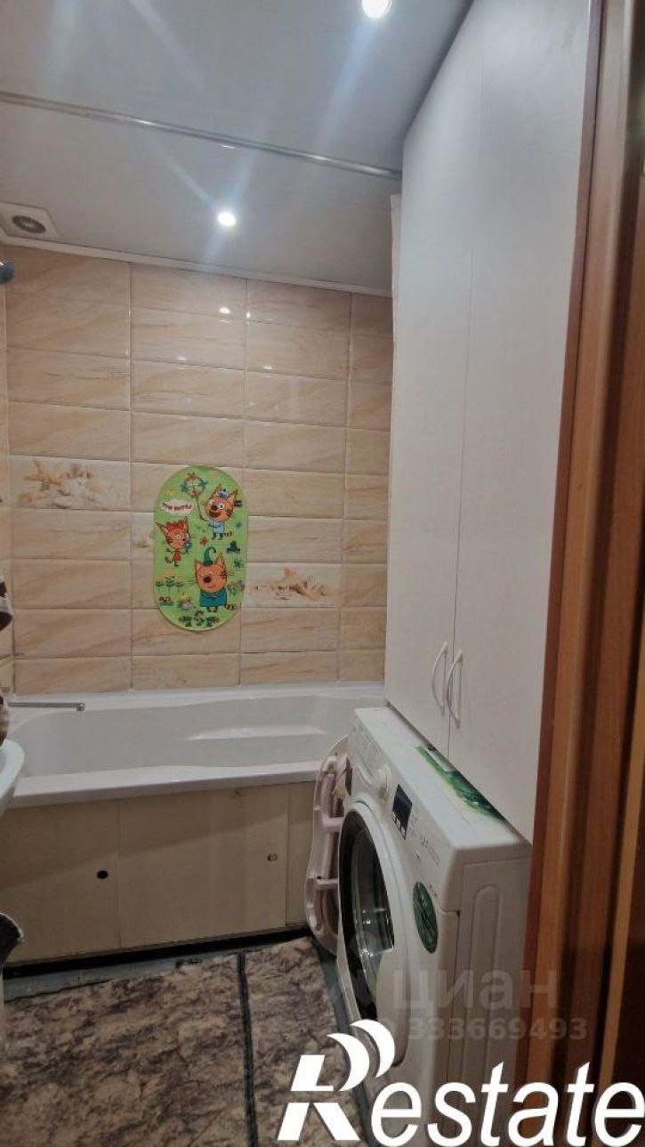 2-комн квартира улица Зайцева, 8,  д. 8