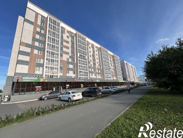 3-комн квартира улица Карбышева, 52,  д. 52